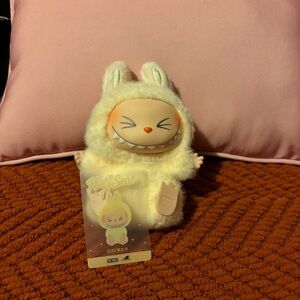 Sisi have a seat labubu Opened